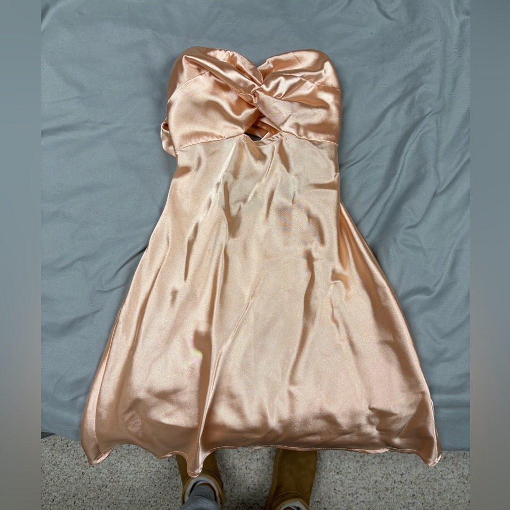 Lucy in the Sky Strapless Satin Dress in Peach